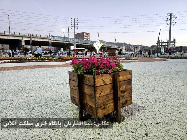 دوازدهمین جشنواره گل‌های ارومیه آغاز شد + تصاویر