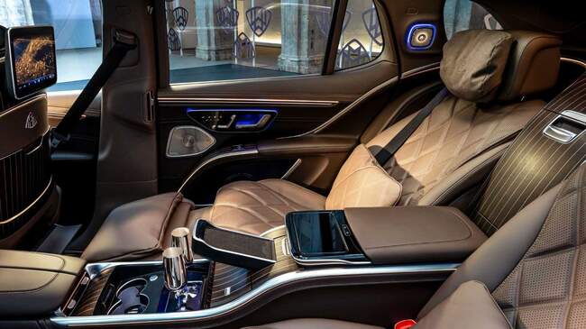 مرسدس بنز لوکس EQS SUV Maybach معرفی شد