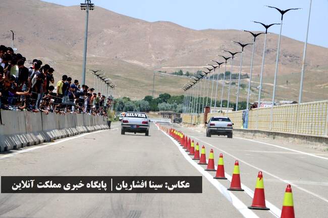 مسابقات اتومبیلرانی کشوری درگ در ارومیه برگزار شد