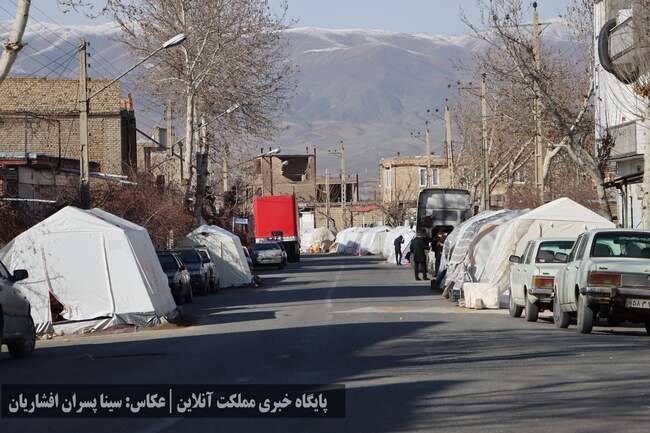 ادامه روزهای اسکان زلزله‌زدگان خوی در چادر