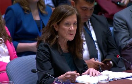 یک مقام آمریکایی: ایران با یک انتخاب رو به روست / آمریکا اعمال حداکثر فشار دیپلماتیک و اقتصادی را ادامه می‌دهد