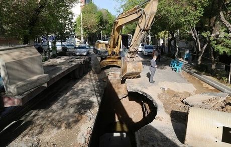 حل مشکل آب میدان قدس تهران تا ساعت ۱۵ امروز 