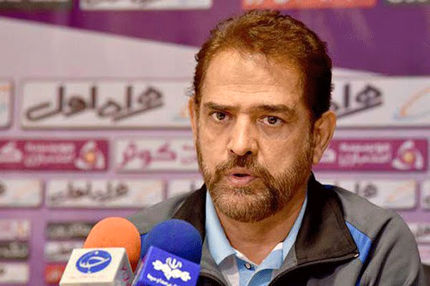 محرومیت فیروز کریمی و باشگاه تراکتور بخاطر کنفرانس مطبوعاتی جنجالی