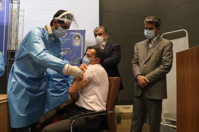 آغاز واکسیناسیون سراسری کرونا در آذربایجان‌غربی