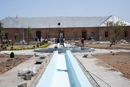 عمارت تاریخی خورشید ارومیه برای میزبانی از سرمایه‌گذاران آماده می‌شود