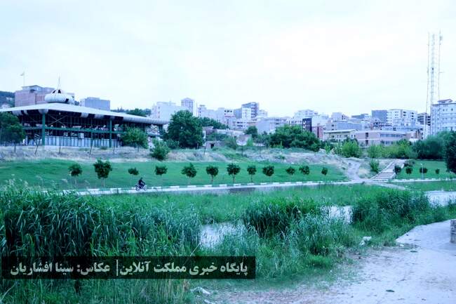 رودخانه‌ای به حال خود رهاشده در میان ارومیه