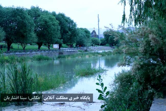رودخانه‌ای به حال خود رهاشده در میان ارومیه