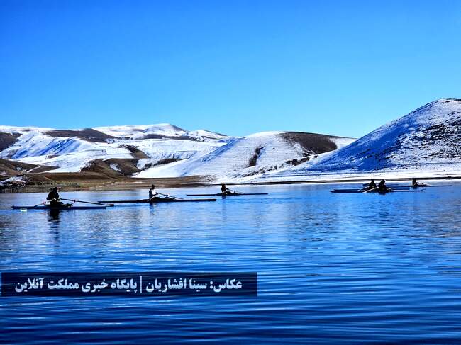 تلاش گرم پاروزنان تیم ملی روئینگ بانوان در سرمای ارومیه + تصاویر