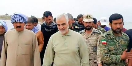 عکسی خاص از آخرین افطار سردار سلیمانی و فرماندهان بلندپایه نظامی