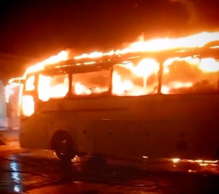جزئیات حادثه آتش‌سوزی شب گذشته اتوبوس مسافری در مسیر کرمان مشهد