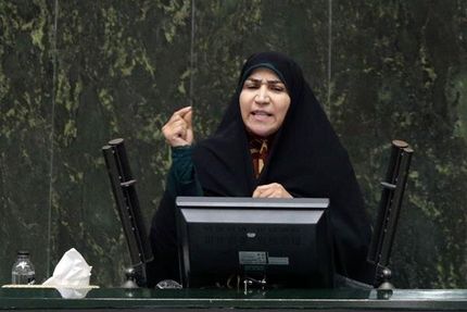 چنارانی: طرح بانکداری اسلامی همچنان در کمیسیون اقتصادی معطل مانده است