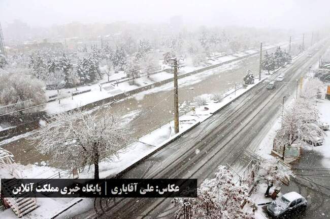 طراوت زمستانی ارومیه با اولین برف سال / تصاویر