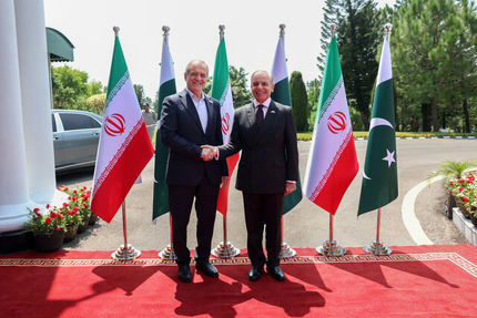 رئیس جمهور از فصل نوینی از روابط دیپلماتیک میان ایران و پاکستان خبرداد