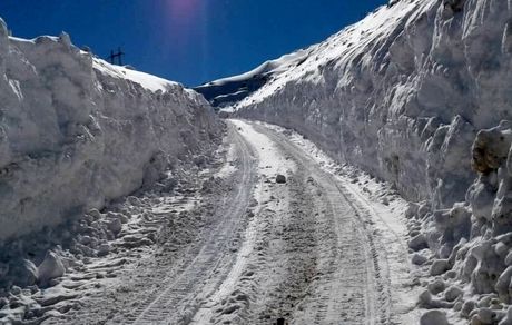 بارش ۲ متر برف در فریدونشهر اصفهان