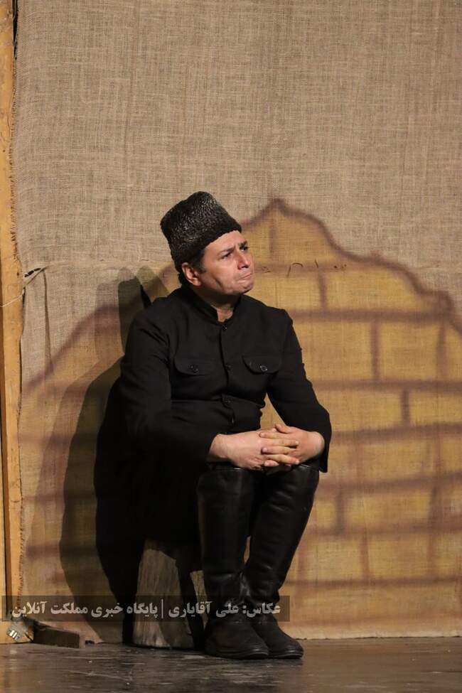 نمایش طنز ترکی «قره پاپاق لوطوسو»