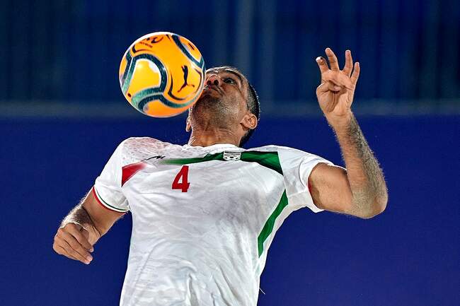 تصاویر بازی ایران و ژاپن در جام بین قاره ای فوتبال ساحلی جهانی