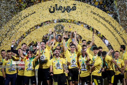 مورایس سرمربی سپاهان ماند