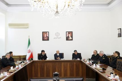 عارف: مجهز بودن نیروی انتظامی به تجهیزات، دانش و فناوری‌های روز بسیار حائز اهمیت است