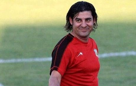 مهاجم سابق پرسپولیس، سرمربی موقت صنعت نفت شد