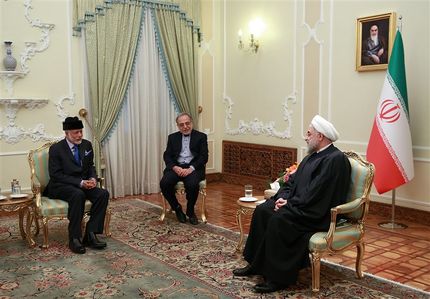 روحانی: ایران اجرای طرح‌های مشترک استخراج نفت در دریای خزر را پیگیری می‌کند