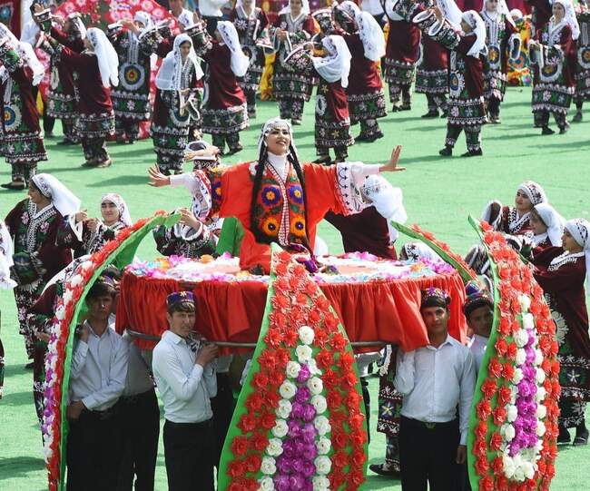 جشن نوروز در تاجیکستان با حضور رئیس جمهور این کشور برگزار شد