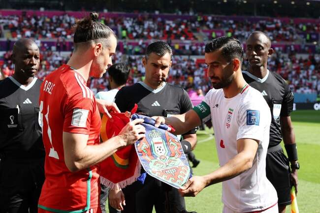 جام جهانی: بازی ایران و ولز از دید لنز دوربین‌ها