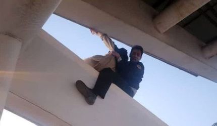 نجات دختر ۱۹ ساله قبل از خودکشی