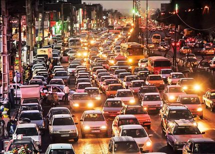 بازای هر ۲ تهرانی، یک خودرو در پایتخت تردد دارد