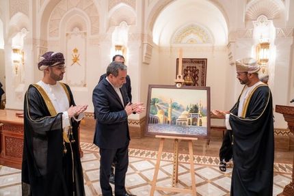 تمبر پستی یادبود همکاری بین جمهوری اسلامی ایران و سلطان‌نشین عمان رونمایی شد