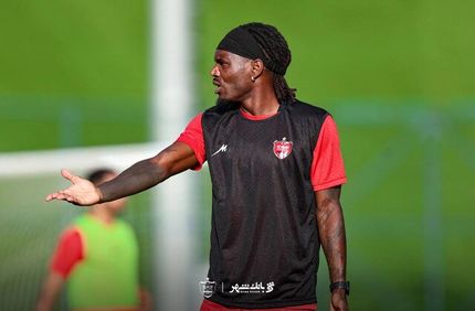 بازیکن جدید پرسپولیس را فیفا تا اطلاع ثانوی محروم کرد!
