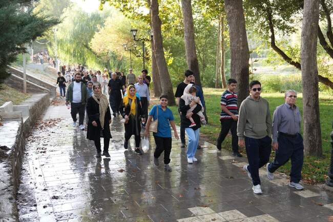 همایش بزرگ پیاده روی خانوادگی شهرستان مهاباد برگزار شد
