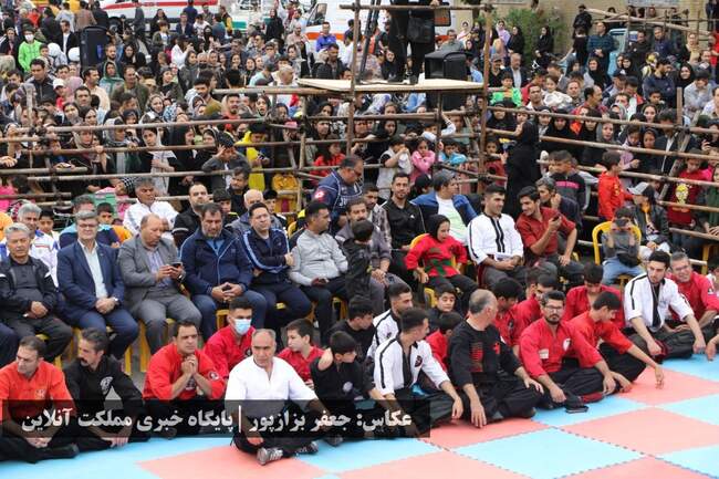 همایش پیاده‌روی خانوادگی و دوچرخه سواری در میاندوآب برگزار شد