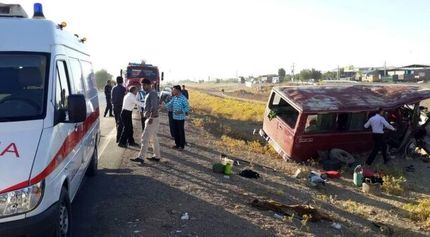 واژگونی مینی‌بوس در استان خراسان جنوبی چندین مصدوم بر جای گذاشت
