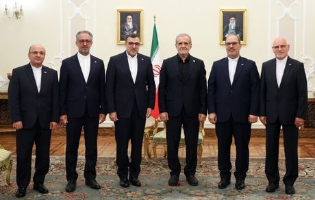 پزشکیان: از ظرفیت پیوندهای فرهنگی برای تقویت روابط بهره بگیریم / هیچ کشوری به اندازی ایران قربانی تروریسم نبوده است