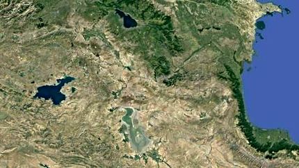 عکس جنجالی از دریاچه‌های ۳ کشور ایران ، ترکیه و ارمنستان!