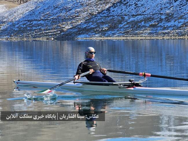 تلاش گرم پاروزنان تیم ملی روئینگ بانوان در سرمای ارومیه + تصاویر
