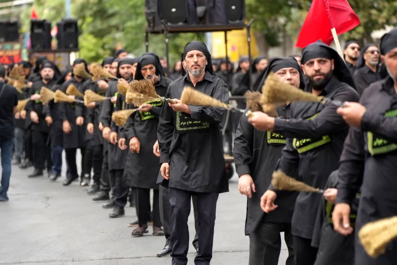 تصاویری از عزاداری ایرانیان در تاسوعا و عاشورای حسینی