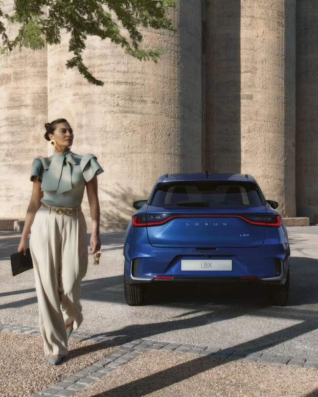 لکسوس LBX معرفی شد