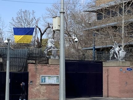 سفارت‌های روسیه و انگلیس در تهران درگیر شدند