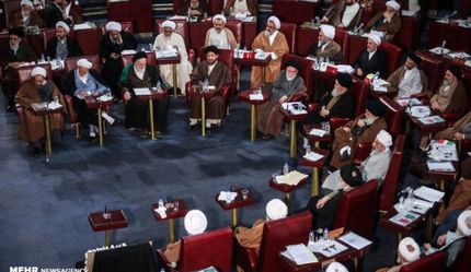 حجت‌الاسلام حسینی: برداشتن موانع تولید راه‌حل رفع مشکلات اقتصادی است