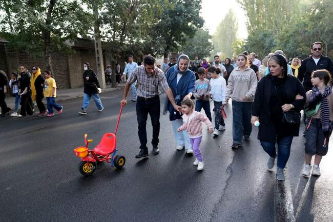 همایش بزرگ پیاده روی خانوادگی شهرستان مهاباد برگزار شد