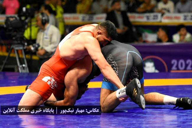 کشتی آزاد جام تختی در ارومیه از لنز دوربین
