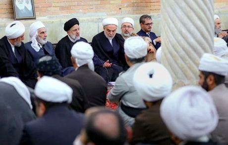 امروز کشور با اتکا به خدا و ظرفیت بی‌نظیر جوانان در مسیر رشد قرار دارد