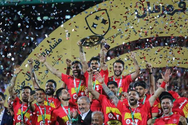 دربی ۱۰۱ و اهدای جام قهرمانی جام حذفی از دید لنزها