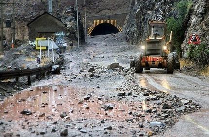 هشدار هواشناسی درخصوص خطر ریزش سنگ و رانش زمین در محورهای استان مازندران