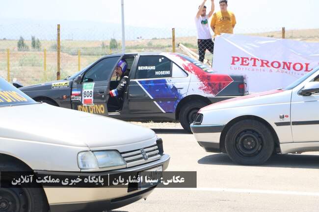 مسابقات اتومبیلرانی کشوری درگ در ارومیه برگزار شد