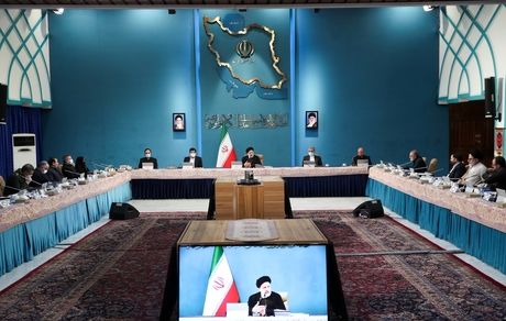 دستگاه‌های اجرایی، واقعیات پیشرفت‌های علمی کشور را بیان کنند