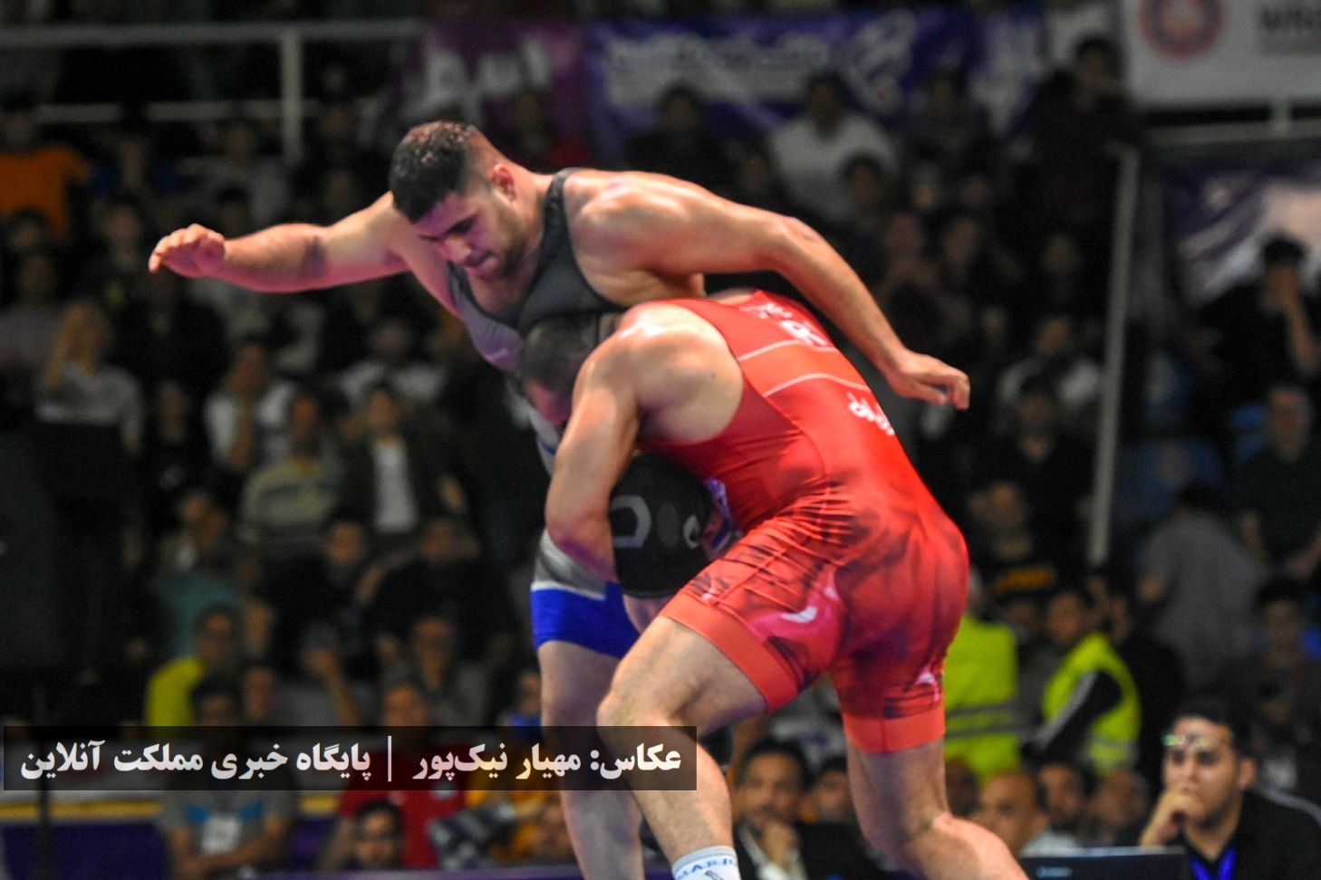 کشتی آزاد جام تختی در ارومیه از لنز دوربین