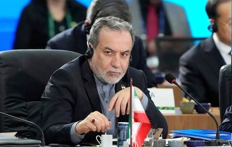 عراقچی: تجاوز به ایران فقط برای ممانعت از دستیابی ایران به استفاده صلح آمیز هسته‌ای بود