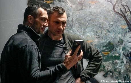 شهردار پایتخت اوکراین: تسلیم نخواهیم شد / کی‌یف محاصره شده است